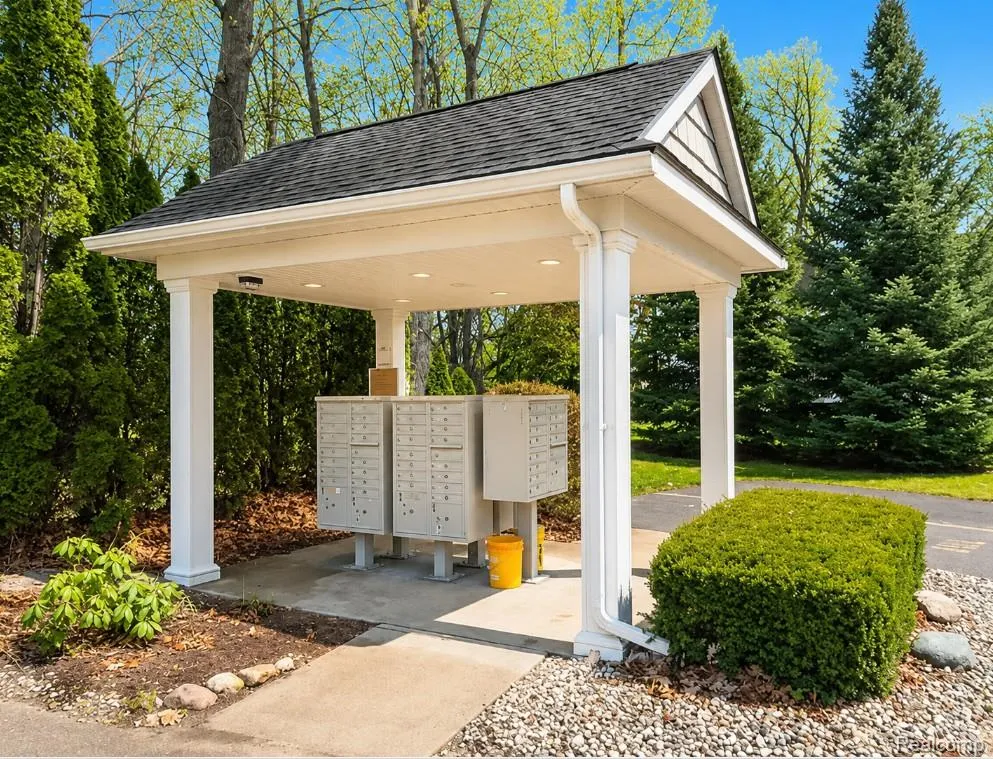 11449 Hidden Oaks Drive Vienna Charter Township, MI 48420