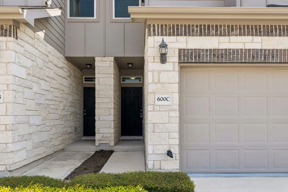 600 PEARLY EYE DRIVE #C Pflugerville, TX 78660