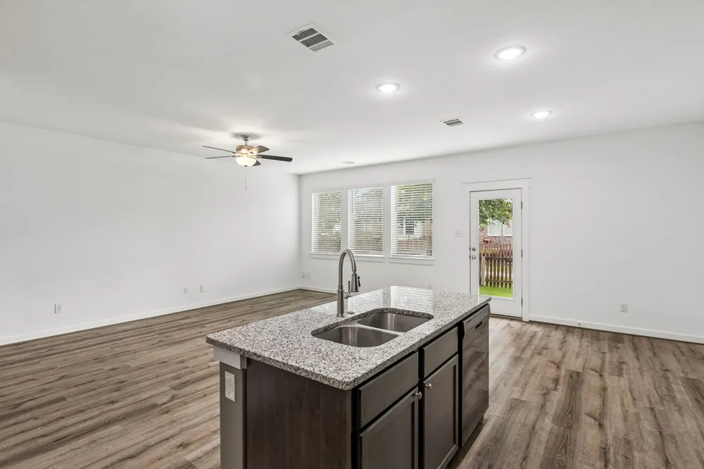 600 PEARLY EYE DRIVE #C Pflugerville, TX 78660