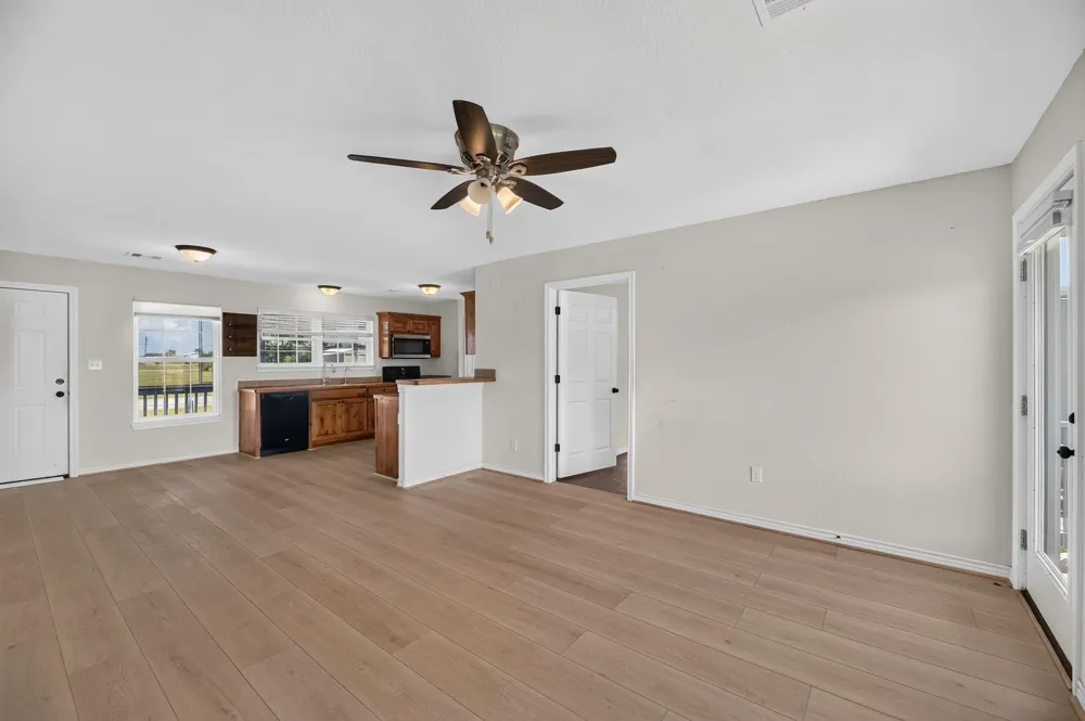 570 Stovall Drive Palacios, TX 77465