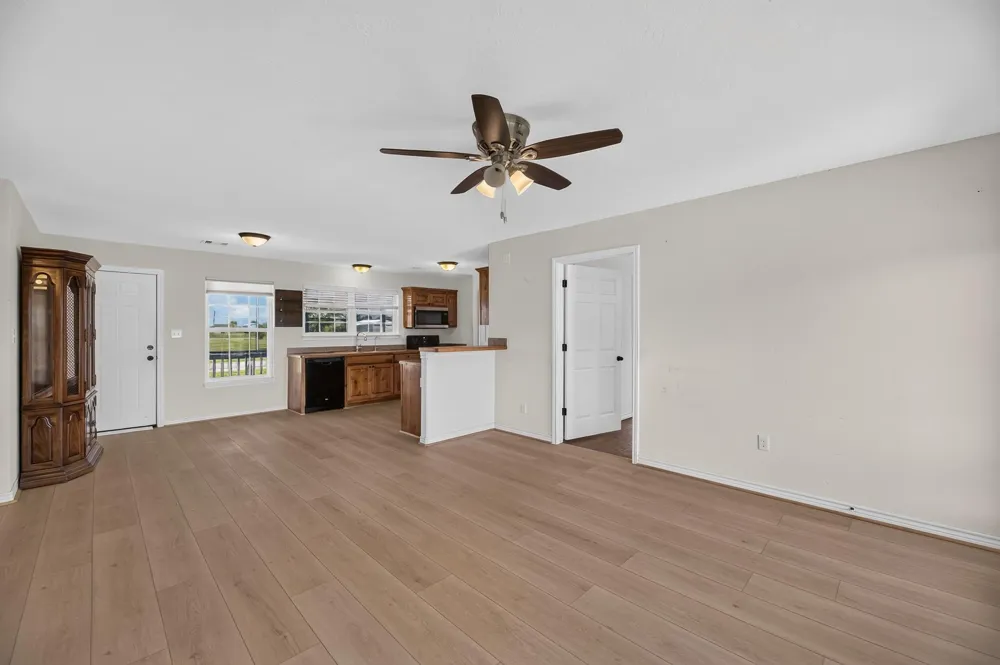 570 Stovall Drive Palacios, TX 77465