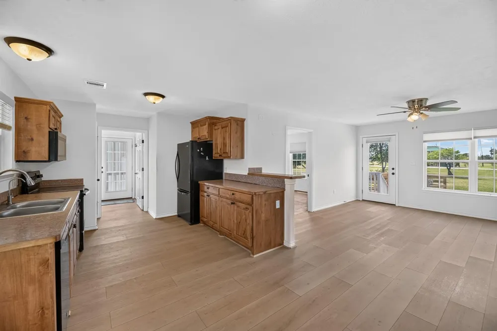 570 Stovall Drive Palacios, TX 77465