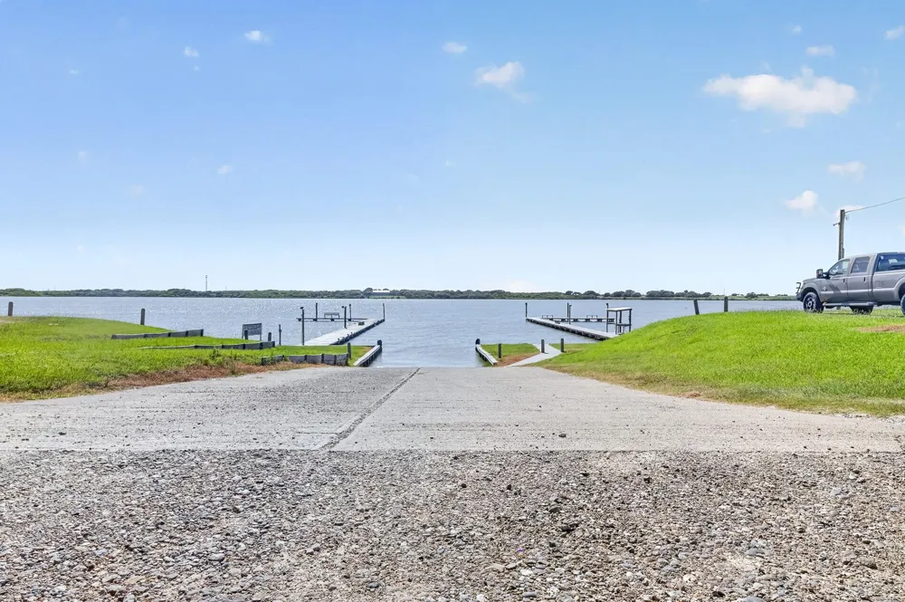 570 Stovall Drive Palacios, TX 77465