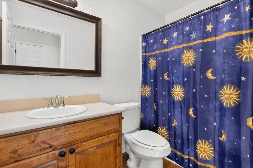 570 Stovall Drive Palacios, TX 77465