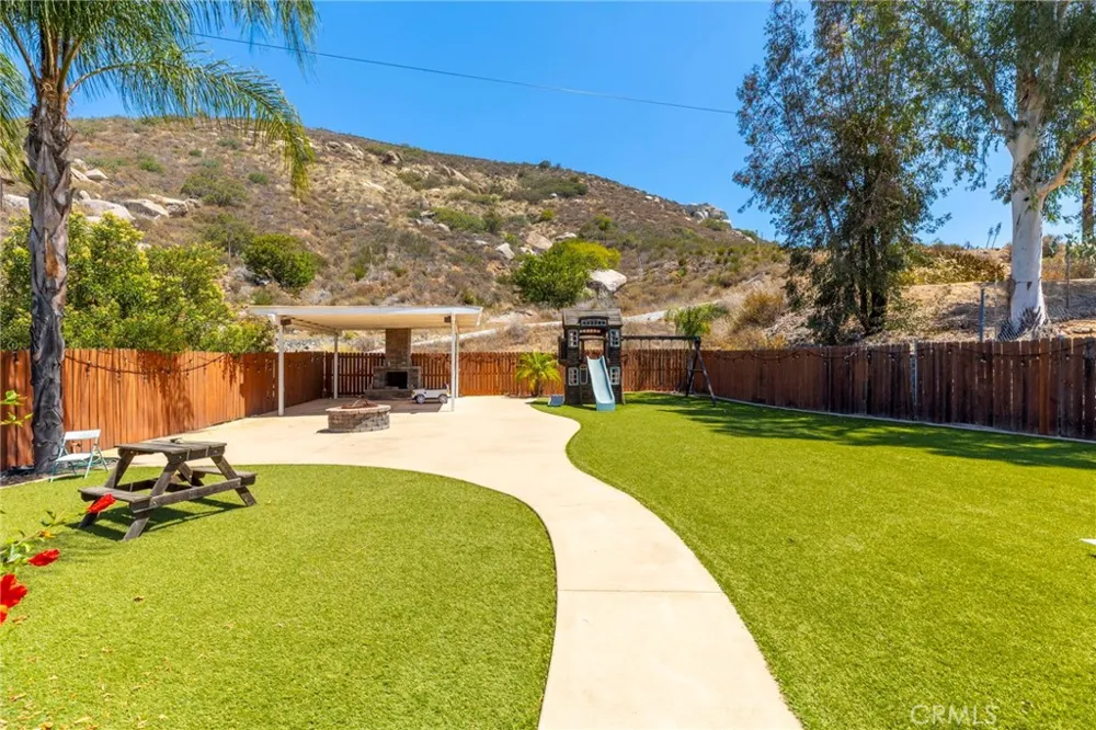 24384 Rutherford Ramona, CA 92065