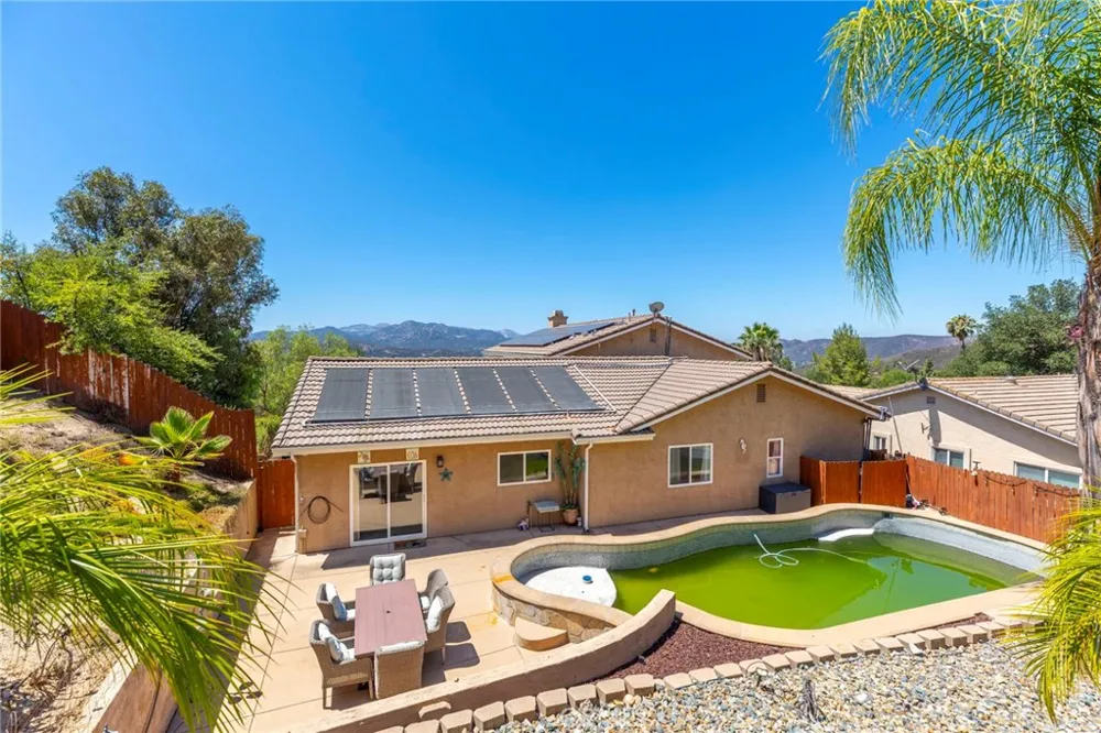 24384 Rutherford Ramona, CA 92065