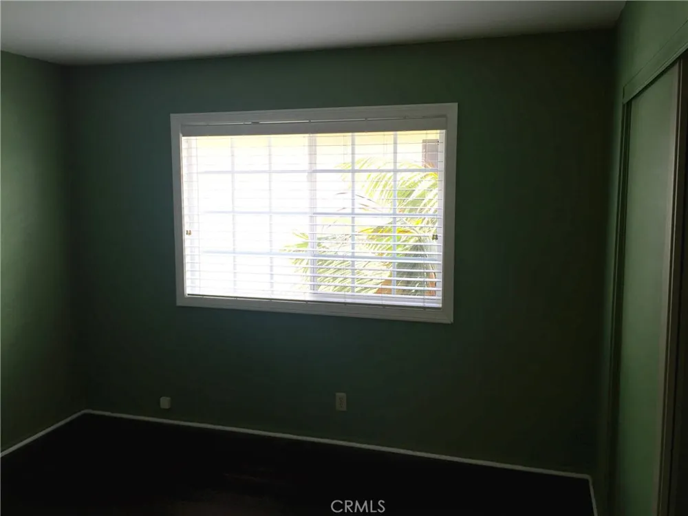 990 Trabuco Costa Mesa, CA 92627