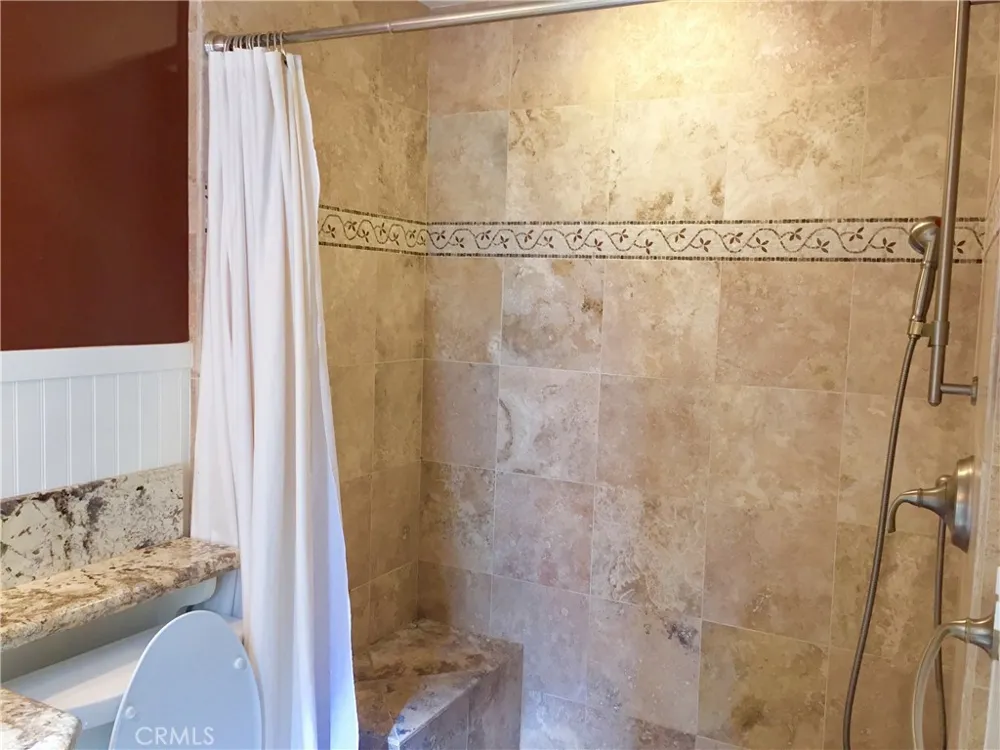 990 Trabuco Costa Mesa, CA 92627