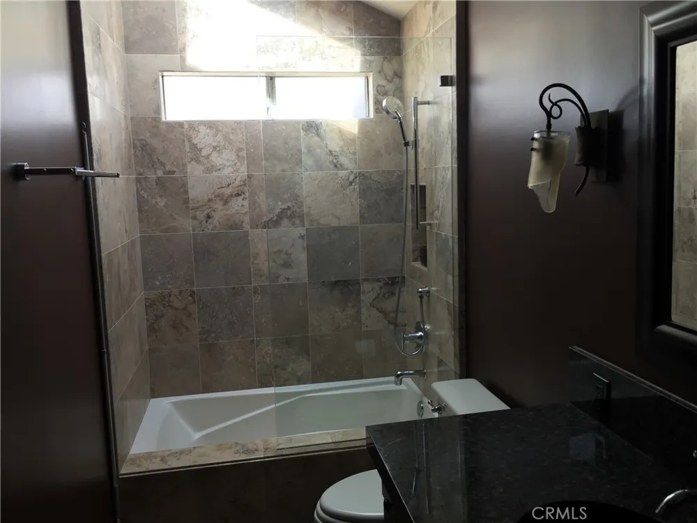 990 Trabuco Costa Mesa, CA 92627