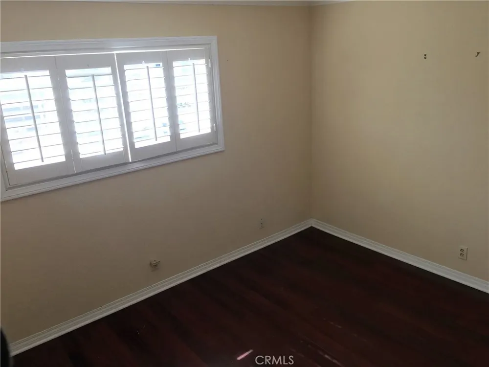 990 Trabuco Costa Mesa, CA 92627