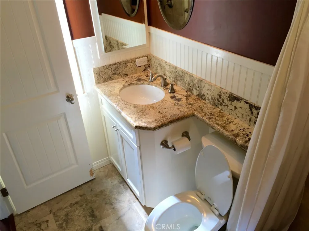 990 Trabuco Costa Mesa, CA 92627