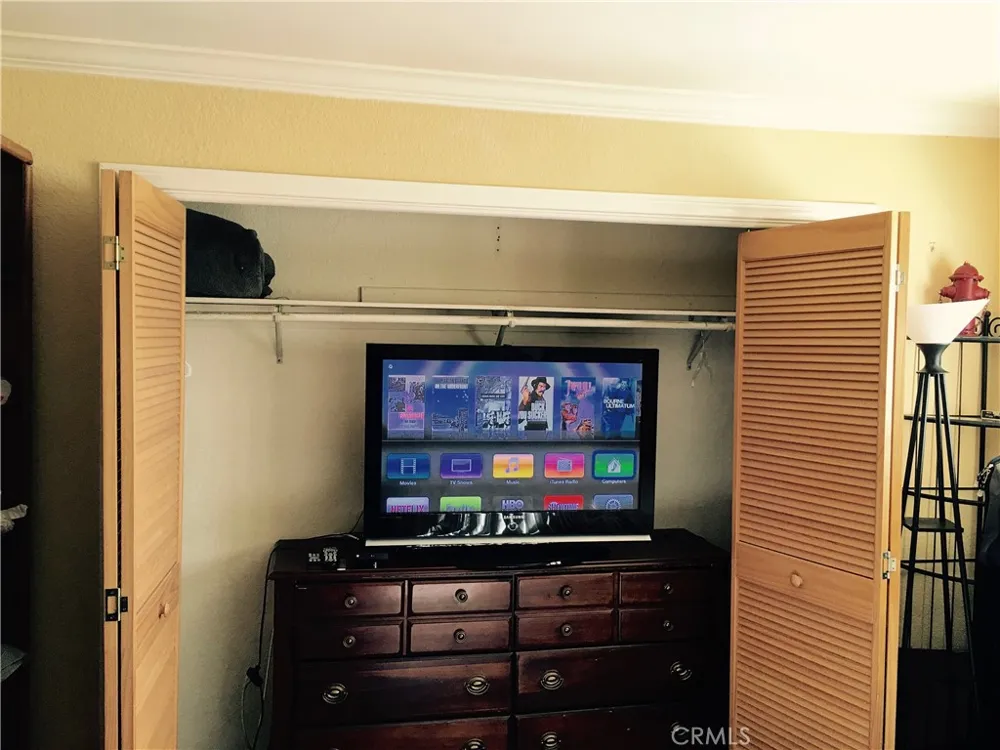 990 Trabuco Costa Mesa, CA 92627
