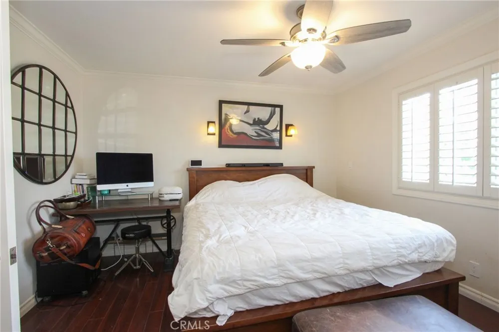 990 Trabuco Costa Mesa, CA 92627