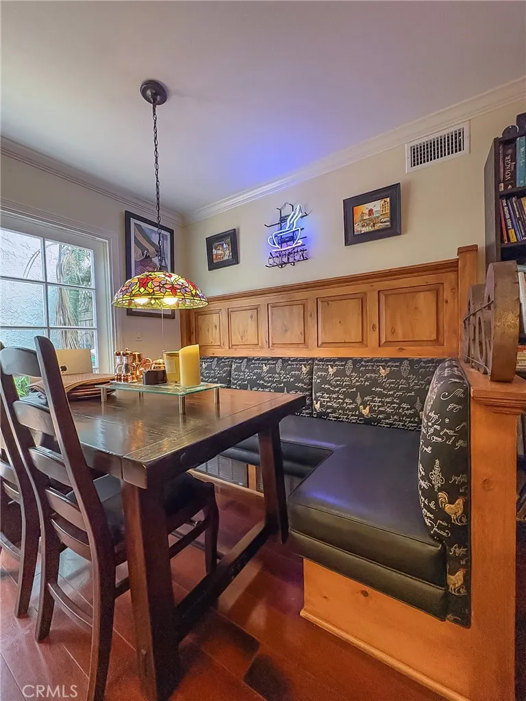 990 Trabuco Costa Mesa, CA 92627