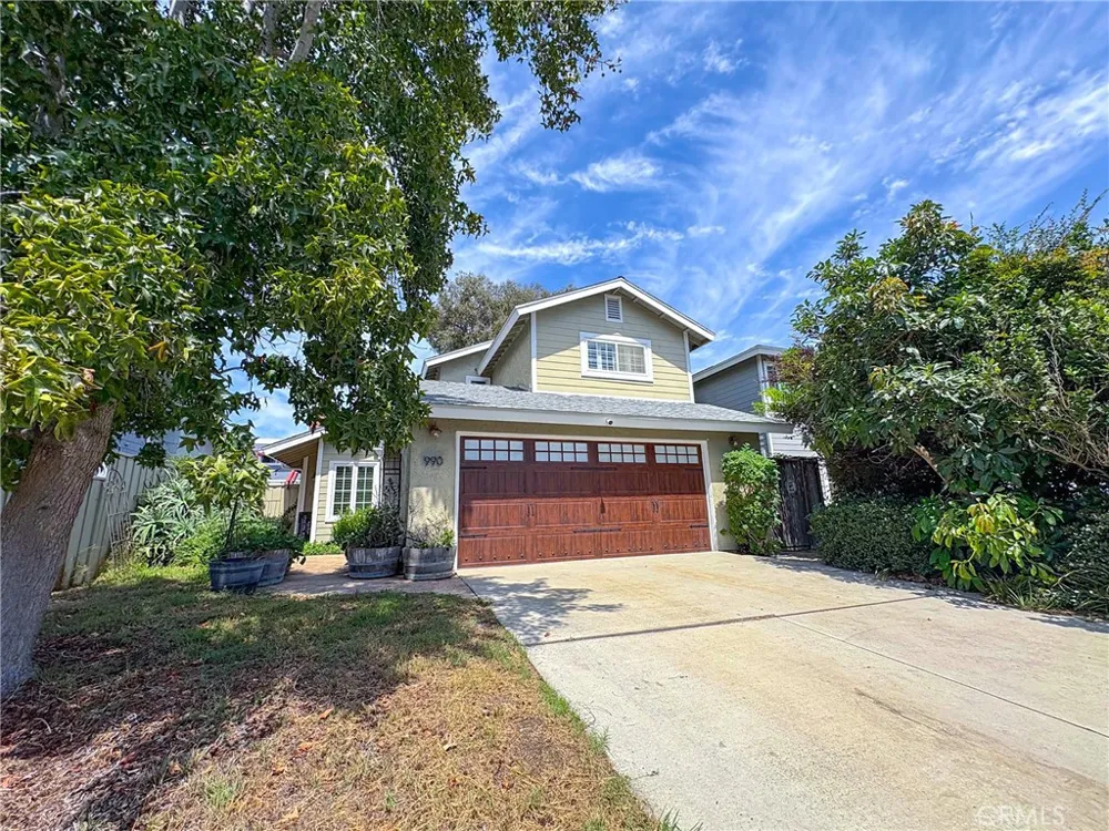 990 Trabuco Costa Mesa, CA 92627
