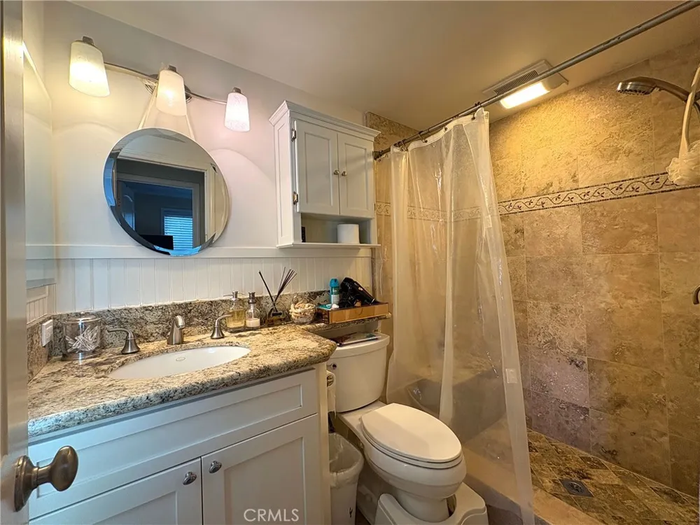 990 Trabuco Costa Mesa, CA 92627