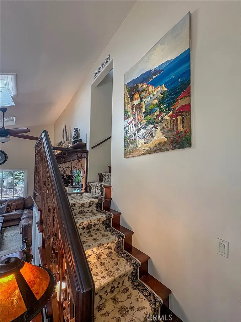 990 Trabuco Costa Mesa, CA 92627