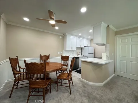 552 Bellflower Boulevard #220