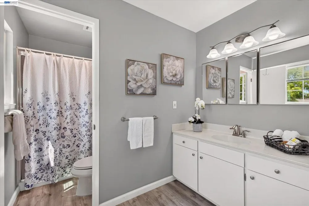 3454 Cumberland Gap Ct Pleasanton, CA 94588