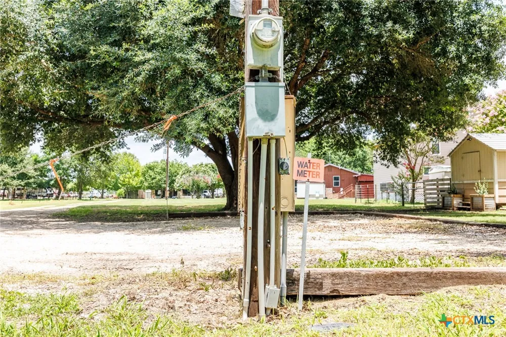 22 Goodwin (Road) Lane Gonzales, TX 78629
