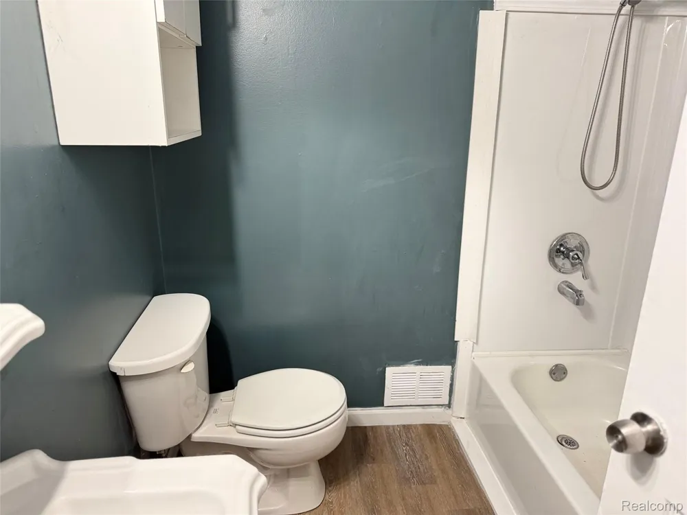 5347 Mapletree Drive Flint Charter Township, MI 48532