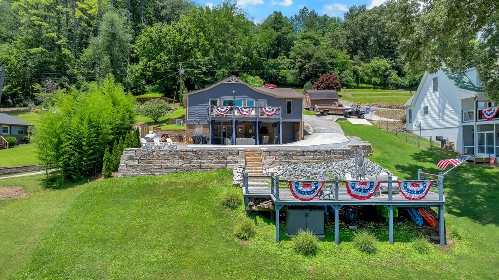 814 Shasteen Hollow Rd Lynchburg, TN 37352