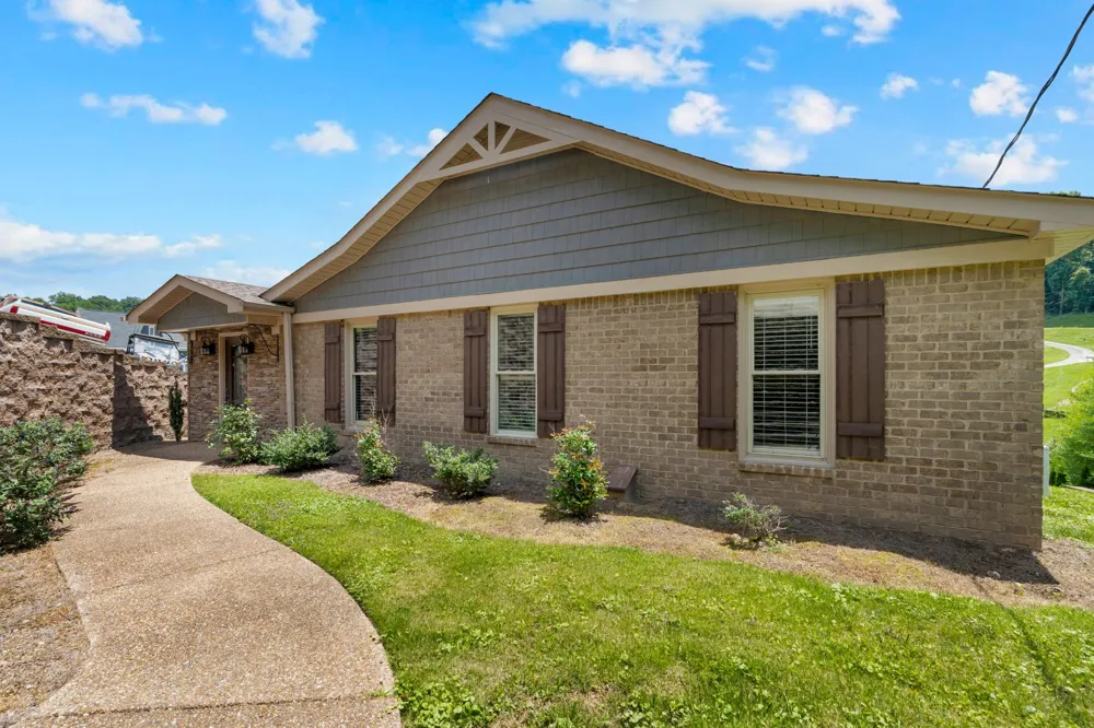 814 Shasteen Hollow Rd Lynchburg, TN 37352