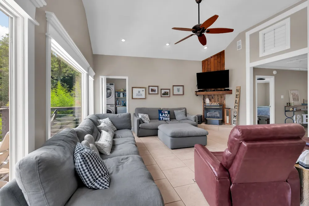 814 Shasteen Hollow Rd Lynchburg, TN 37352