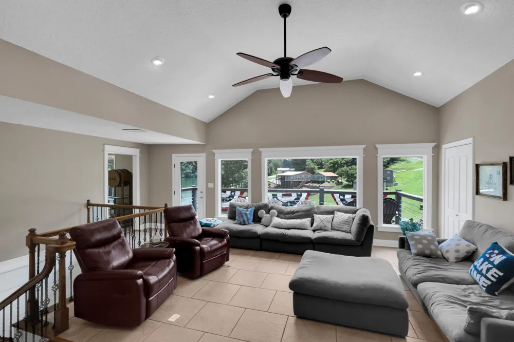 814 Shasteen Hollow Rd Lynchburg, TN 37352