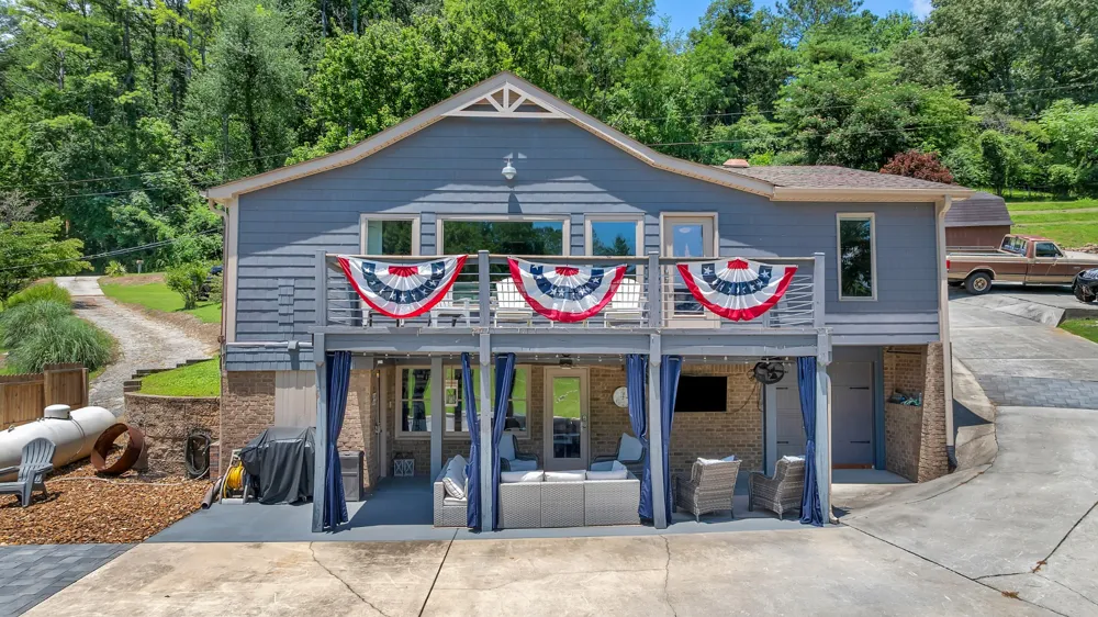 814 Shasteen Hollow Rd Lynchburg, TN 37352