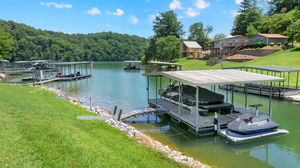 814 Shasteen Hollow Rd Lynchburg, TN 37352