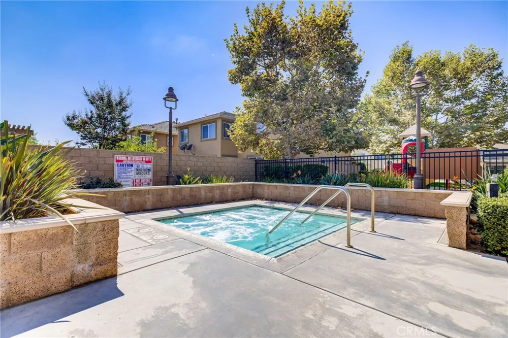 657 Garden Avenue Pomona, CA 91767