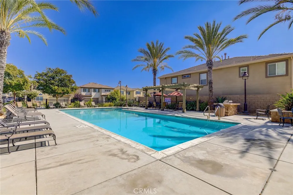 657 Garden Avenue Pomona, CA 91767