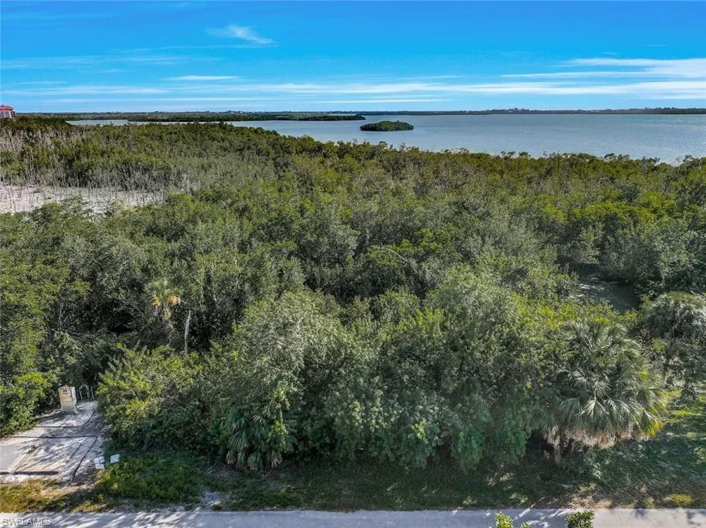 2031 Sheffield Avenue Marco Island, FL 34145
