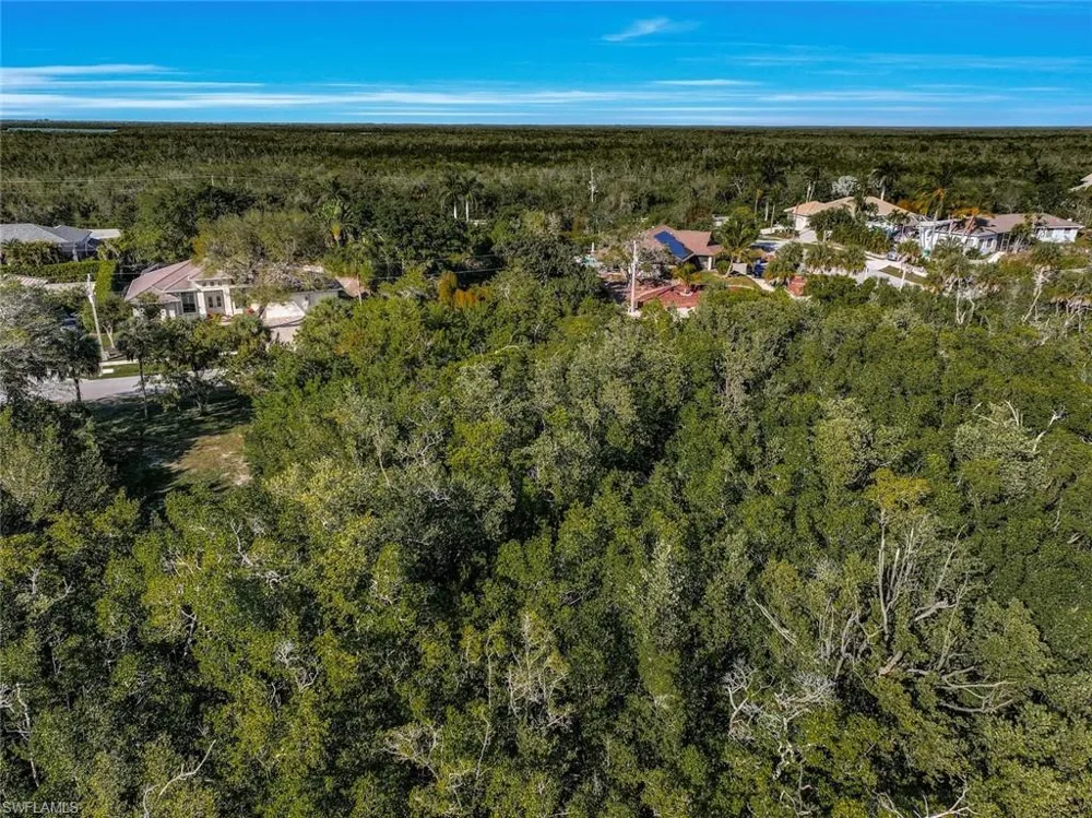 2031 Sheffield Avenue Marco Island, FL 34145