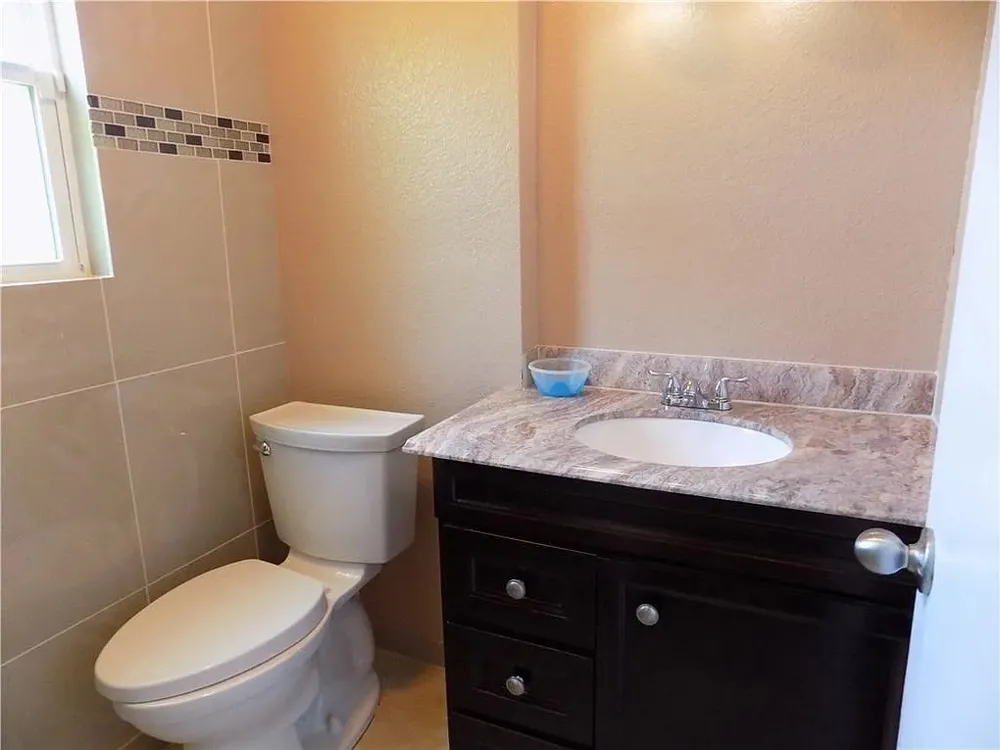 8402 Leesburg Circle Austin, TX 78758