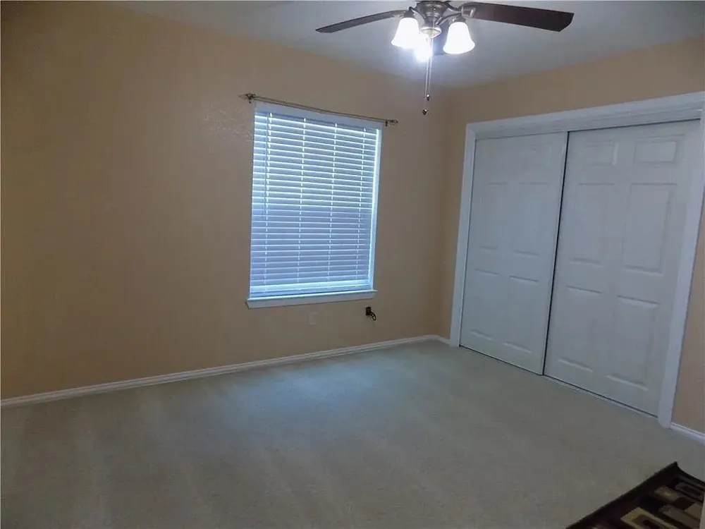 8402 Leesburg Circle Austin, TX 78758