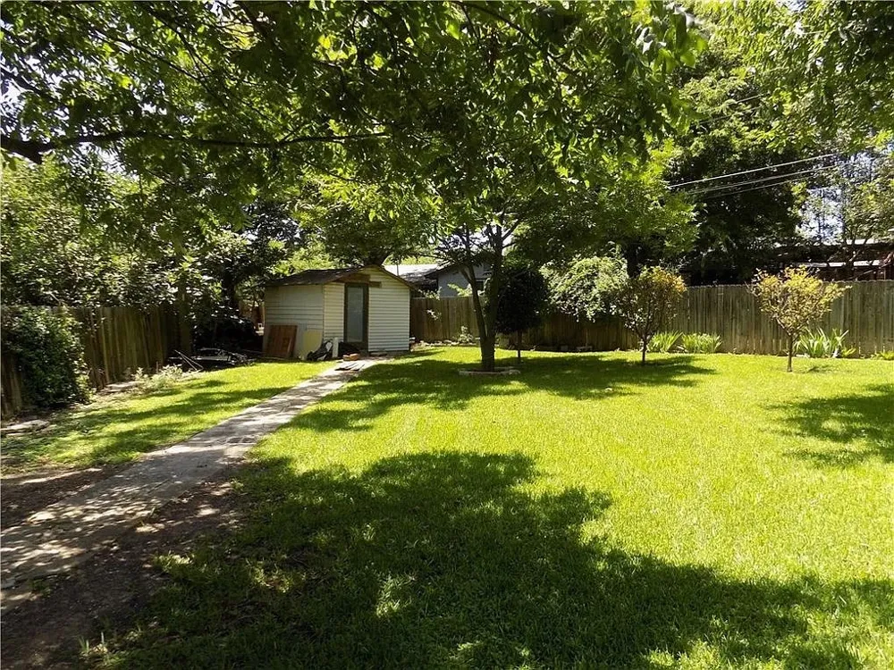 8402 Leesburg Circle Austin, TX 78758