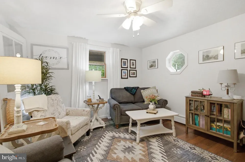 313 LONG JOHN SILVER Du Bois, PA 15801