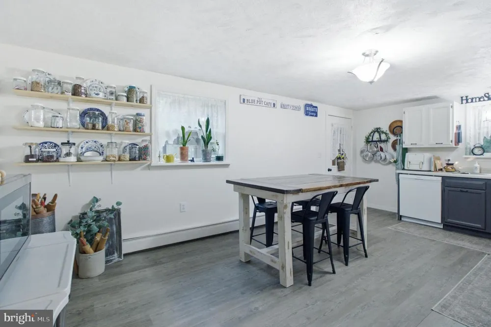 313 LONG JOHN SILVER Du Bois, PA 15801