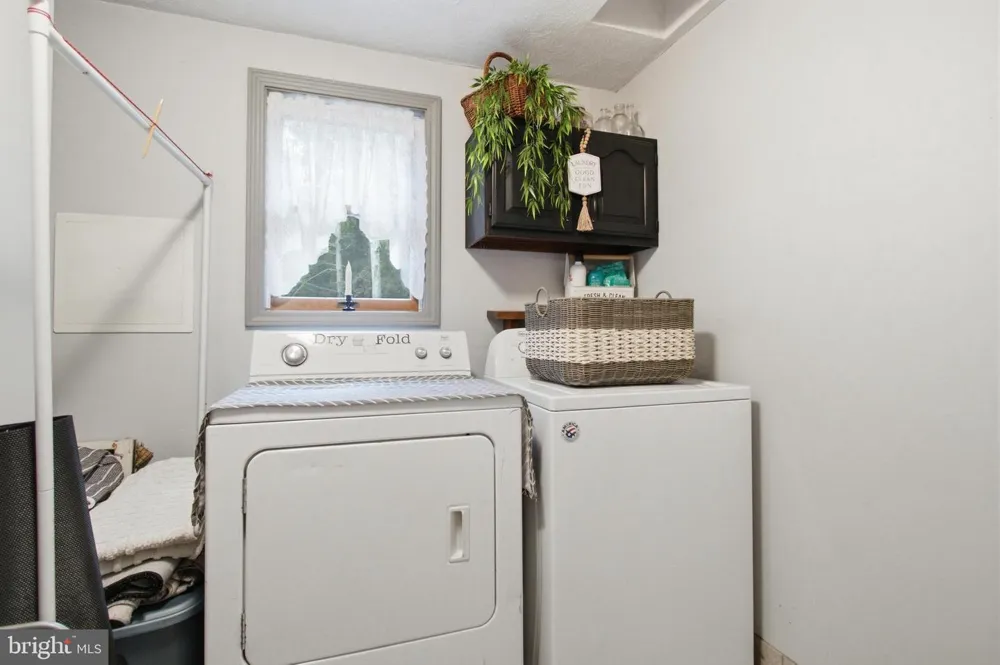 313 LONG JOHN SILVER Du Bois, PA 15801