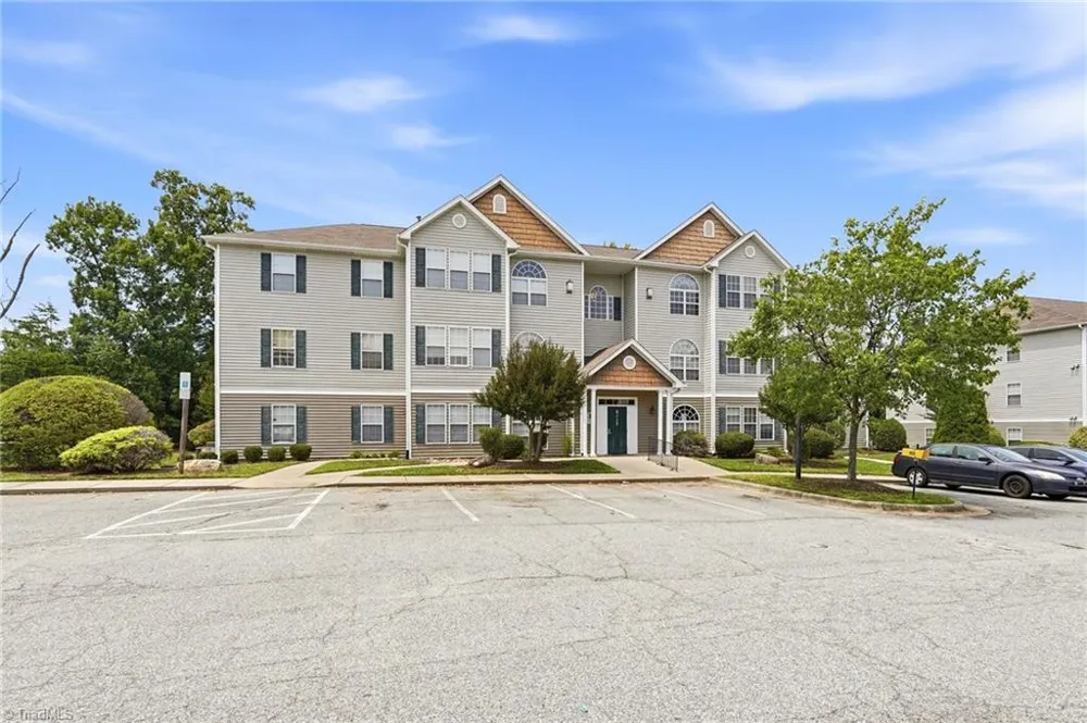 6117 Hedgecock Circle #2D High Point, NC 27265