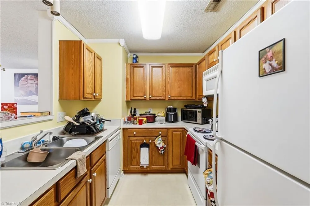 6117 Hedgecock Circle #2D High Point, NC 27265
