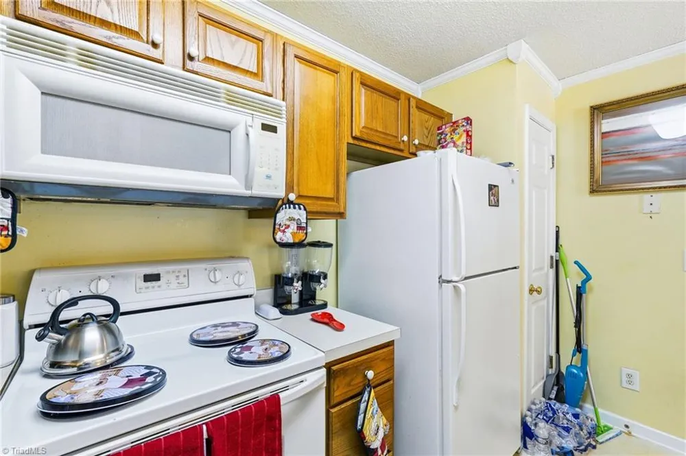 6117 Hedgecock Circle #2D High Point, NC 27265