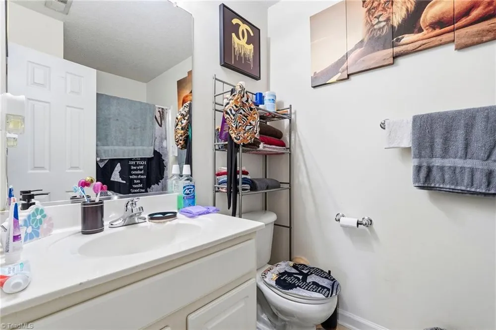 6117 Hedgecock Circle #2D High Point, NC 27265