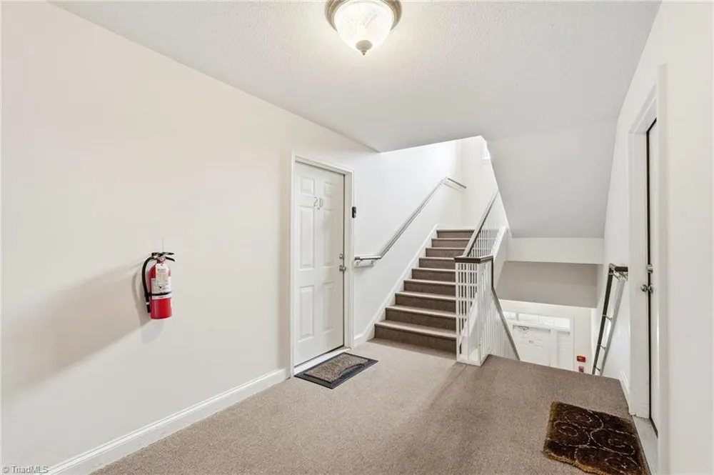 6117 Hedgecock Circle #2D High Point, NC 27265