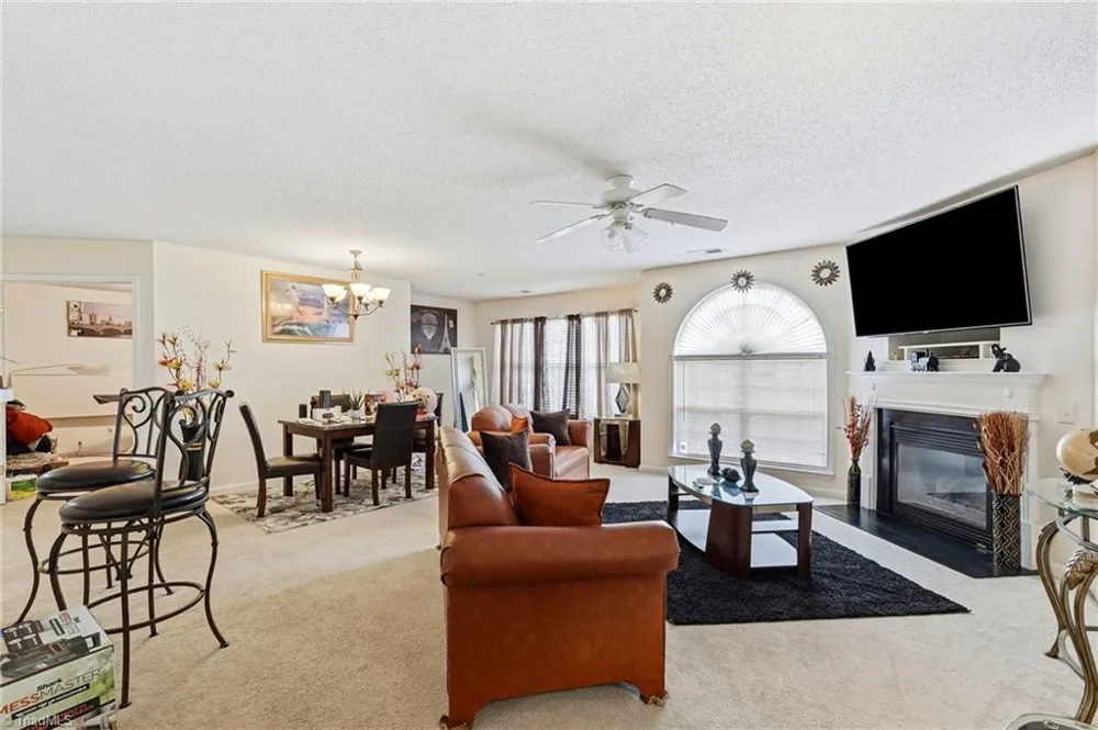 6117 Hedgecock Circle #2D High Point, NC 27265