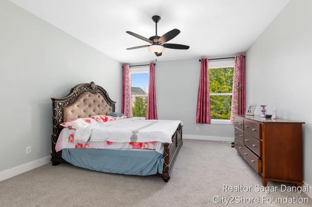 5961 Claymont Court SE Caledonia Township, MI 49316