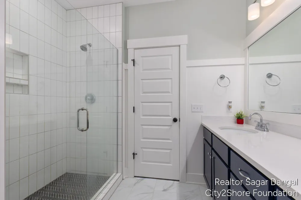 5961 Claymont Court SE Caledonia Township, MI 49316