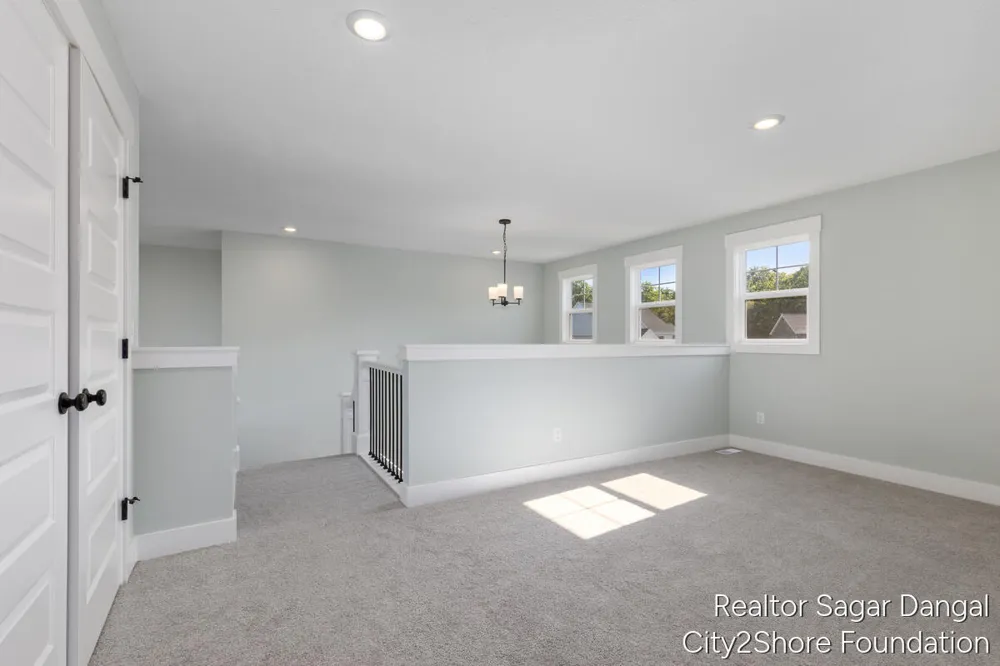 5961 Claymont Court SE Caledonia Township, MI 49316